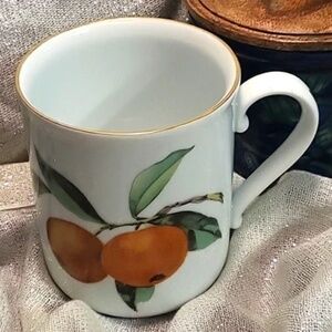Royal Worcester Evesham Gold Rim Coffee Tea Cup Mug